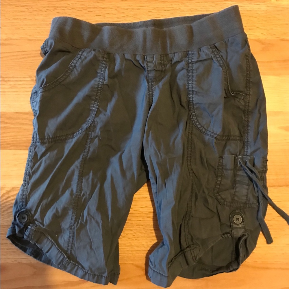 Maternity shorts